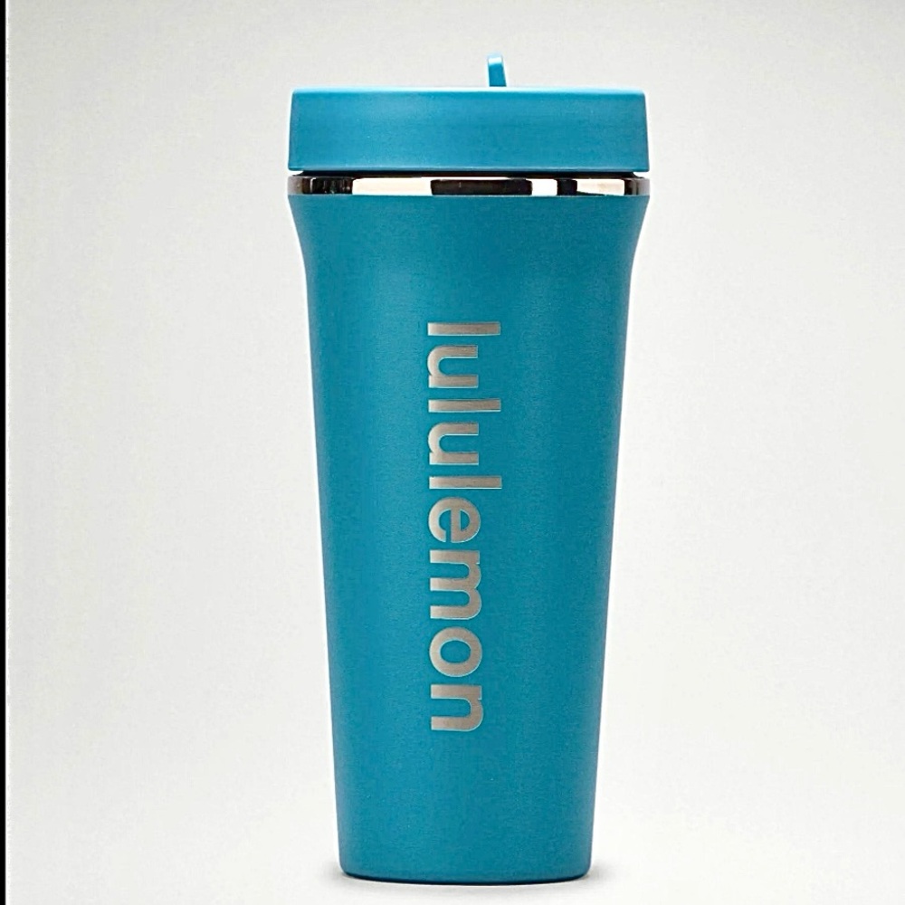 Lululemon Back to Life 24oz Insulated Tumbler Color Marlin Blue NWT